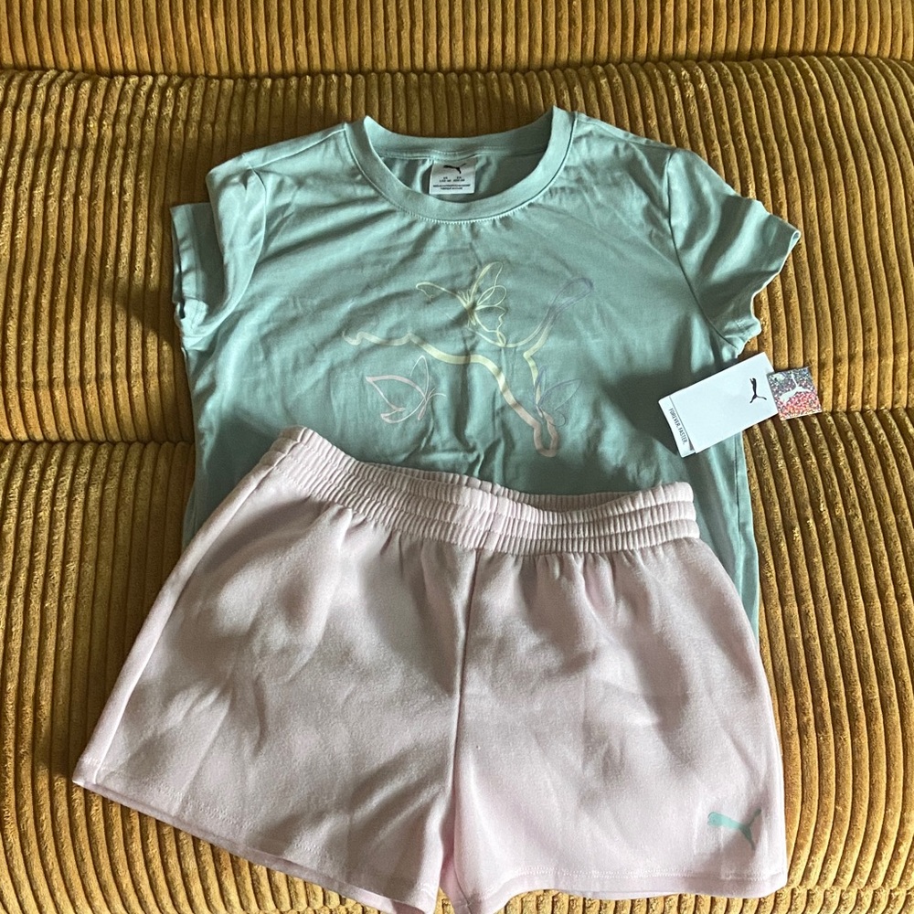 Puma Light Green Tee and Soft Pink Shorts Set size L (12-14) girls